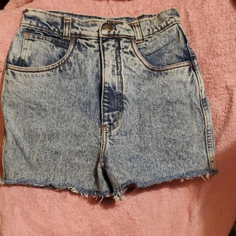 Cutoff jean shorts